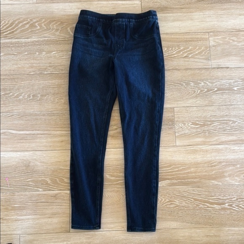 Spanx Jeans Pull On Straight  Leg S